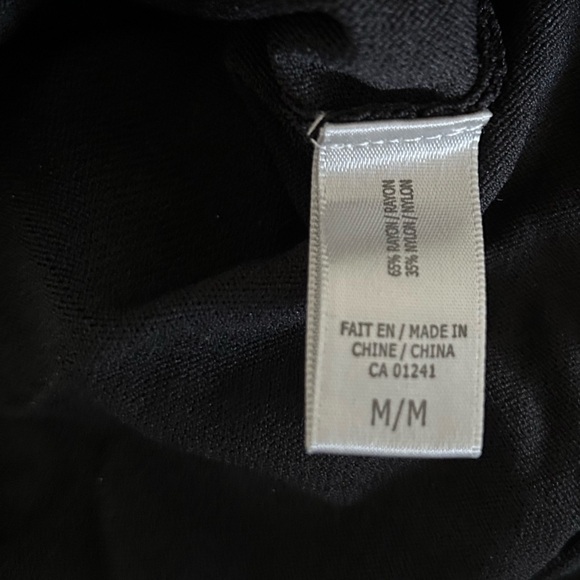 Black long sleeve sweater with tie at the waist - Picture 3 of 5